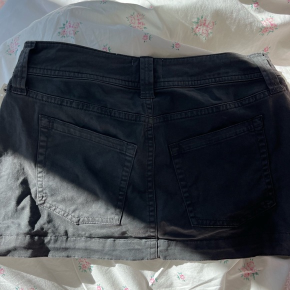 NWT Urban Outfitters cargo skirt - Picture 5 of 5